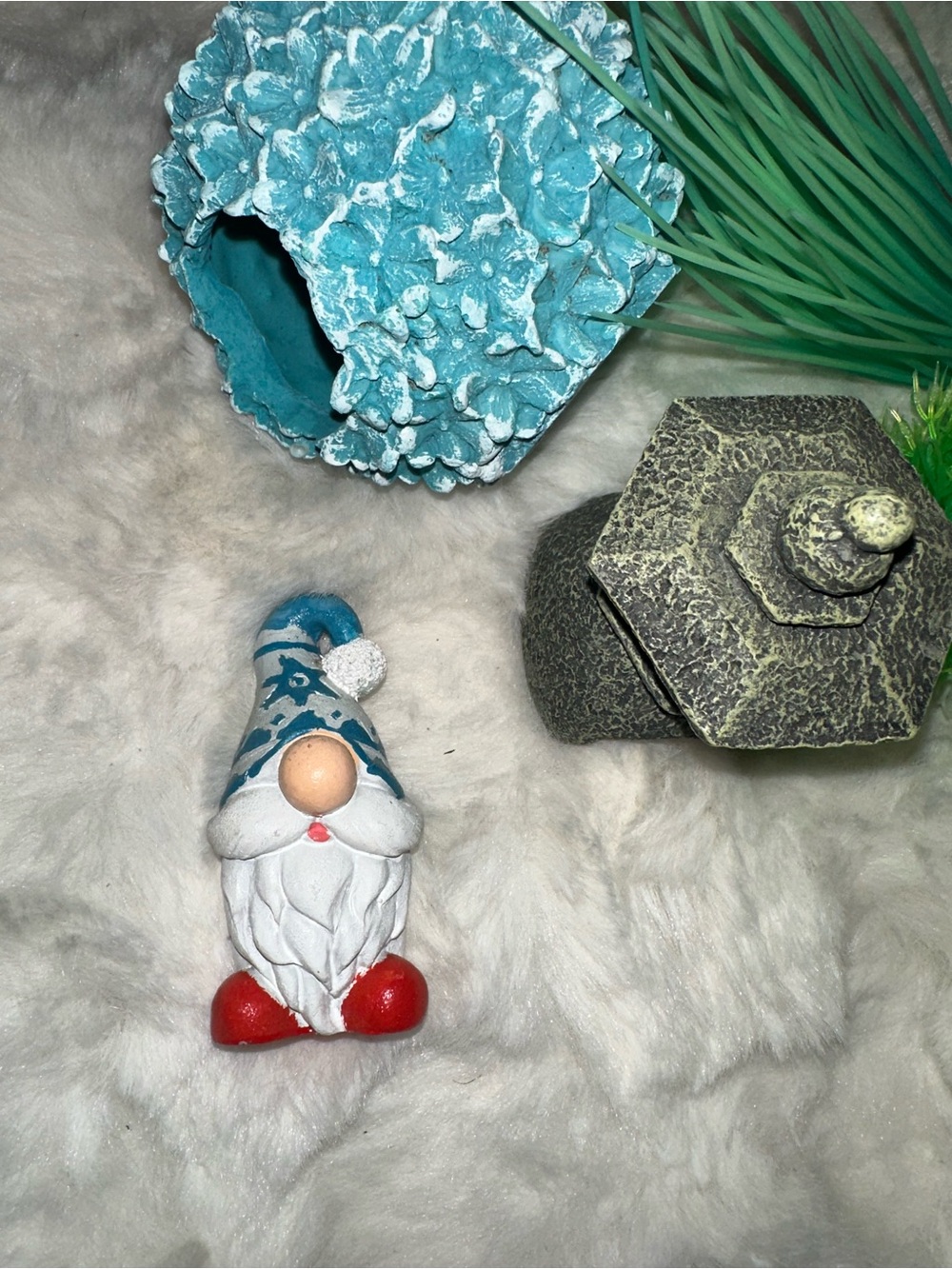 Fish Tank Decor Set- 5pc Gnome, Bubble, Plant Garden Accent, Etc- Essentials - Picture 3 of 4